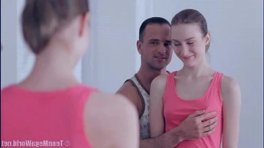 Lala Ivey Gets Extra Spanish Lesson